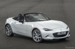 Mazda MX-5 Sport Recaro รุ่นพิเศษจำนวนจำกัด 600 คัน