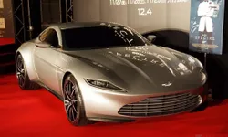 ดูชัดๆ! 'Aston Martin DB10' คันนี้แหละของพระเอก 'เจมส์ บอนด์' ภาคใหม่ล่าสุด