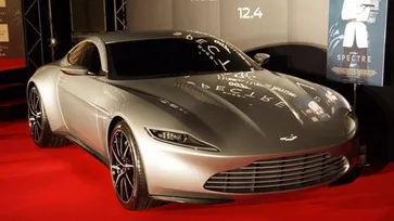 ดูชัดๆ! 'Aston Martin DB10' คันนี้แหละของพระเอก 'เจมส์ บอนด์' ภาคใหม่ล่าสุด