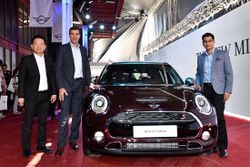 MINI Clubman 2016 ใหม่ เปิดตัวในไทยแล้ว เริ่ม 2.388 ล้านบาท