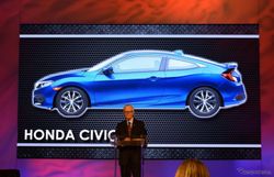 Honda Civic โฉมใหม่ ได้รับรางวัลรถยนต์ยอดเยี่ยมในอเมริกาเหนือประจำปี 2016