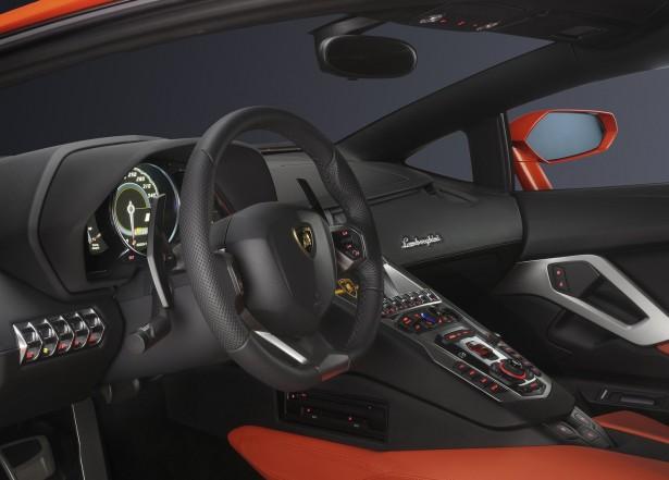 Lamborghini Aventador LP700-4