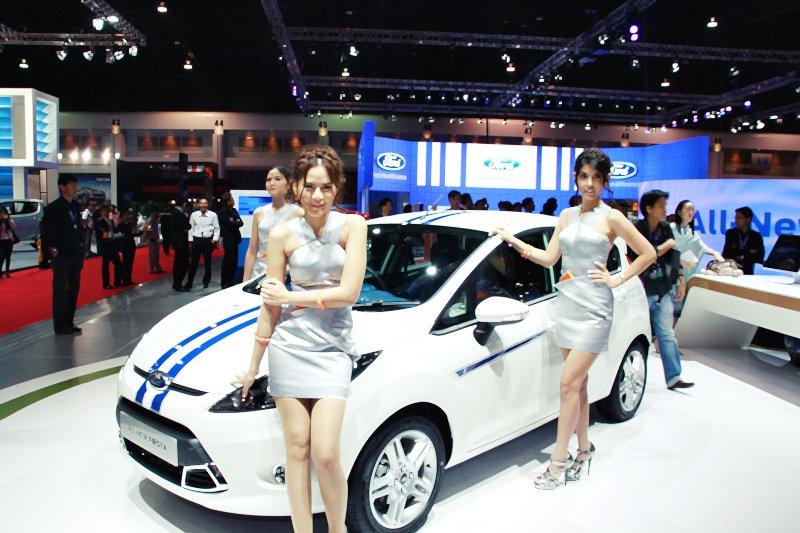 พริตตี้ Ford  มอเตอร์โชว์ 2011