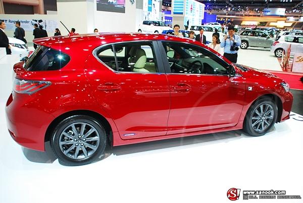 มอเตอร์โชว์ 2011 LEXUS