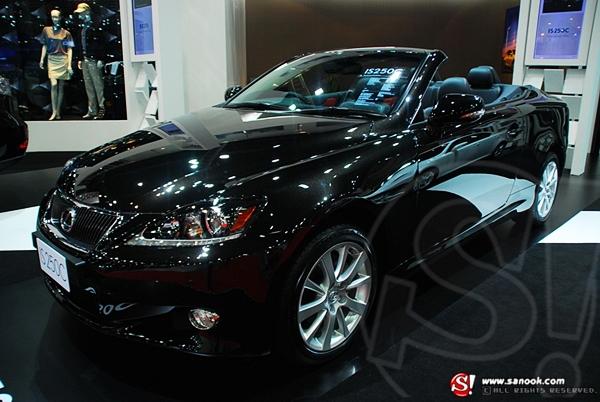 มอเตอร์โชว์ 2011 LEXUS