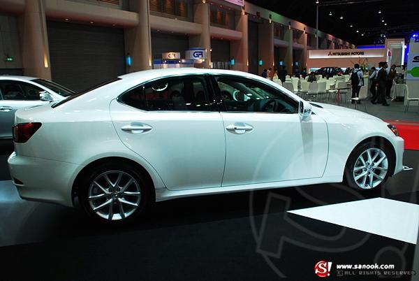 มอเตอร์โชว์ 2011 LEXUS