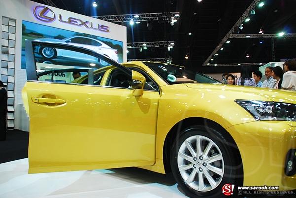 มอเตอร์โชว์ 2011 LEXUS