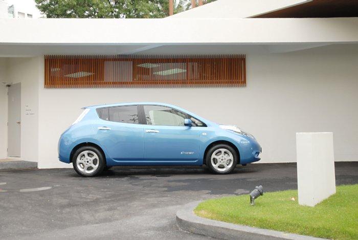 Nissan Leaf มอเตอร์โชว์ 2011