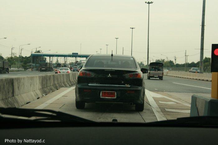 Test drive Mitsubishi Lancer EX 2011