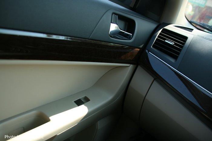 Test drive Mitsubishi Lancer EX 2011