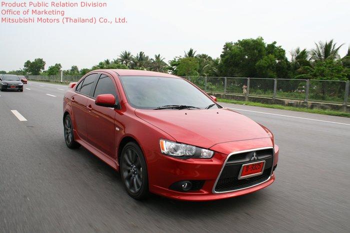 Test drive Mitsubishi Lancer EX 2011
