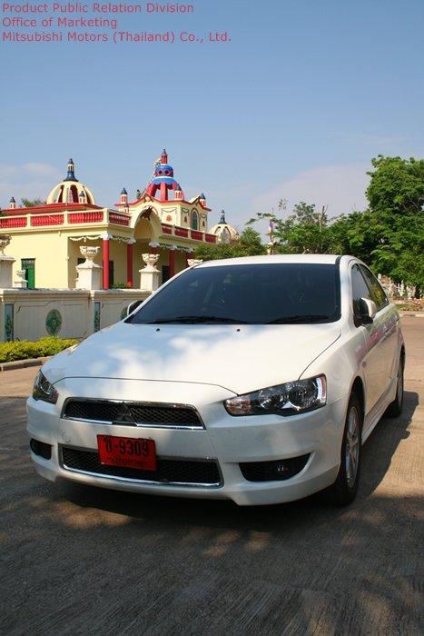 Test drive Mitsubishi Lancer EX 2011