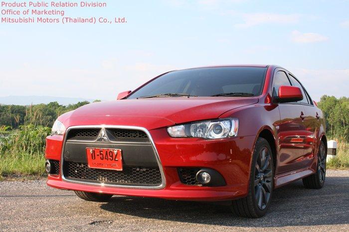 Test drive Mitsubishi Lancer EX 2011