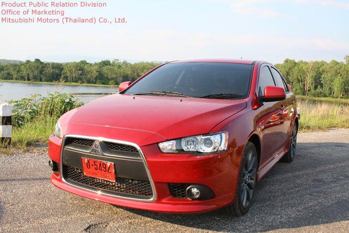 Test drive Mitsubishi Lancer EX 2011