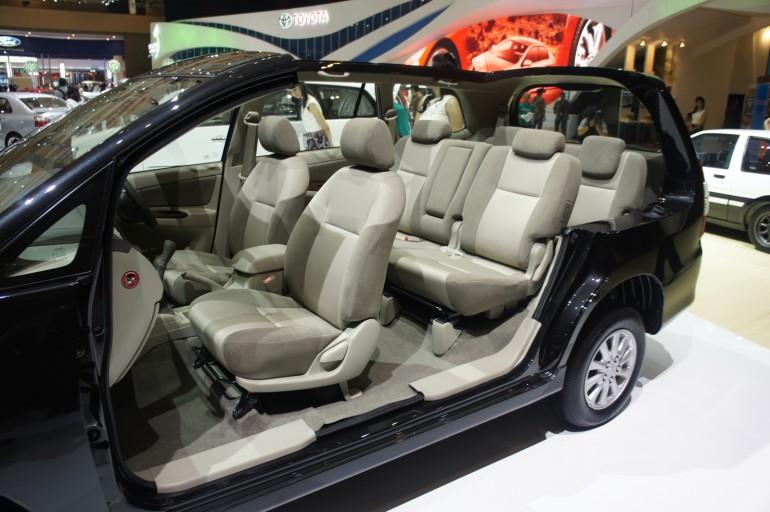 2012 Toyota innova
