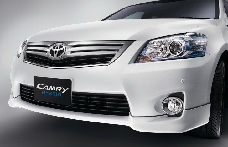 Toyota Camry Hybrid Extremo