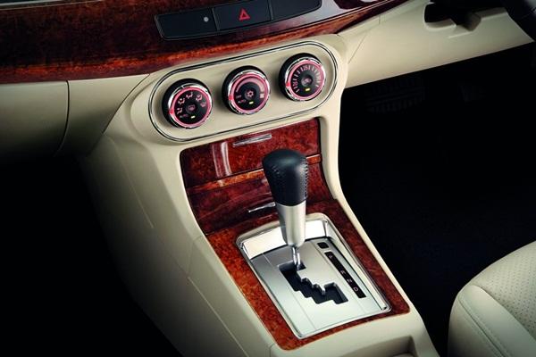 Mitsubishi Lancer EX Quart Brown