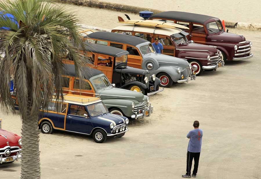 Wavecrest woodie car