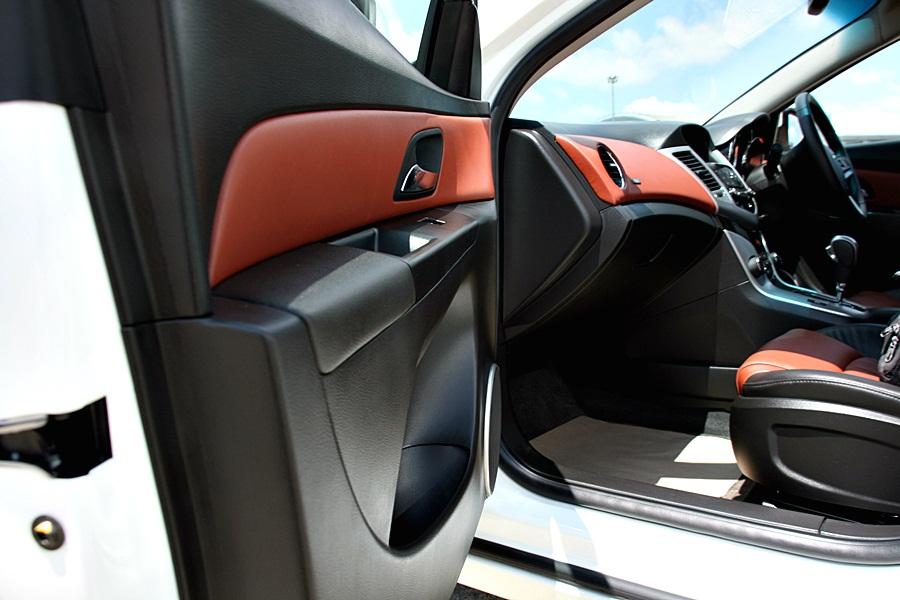 Chevrolet Cruze 1.8 LTZ