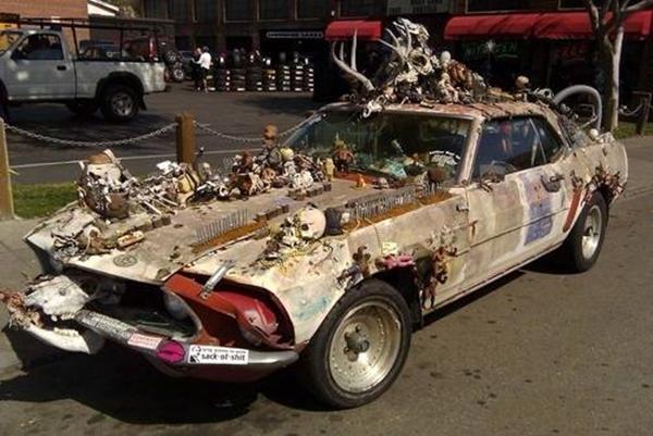 รถโครงกระดูก