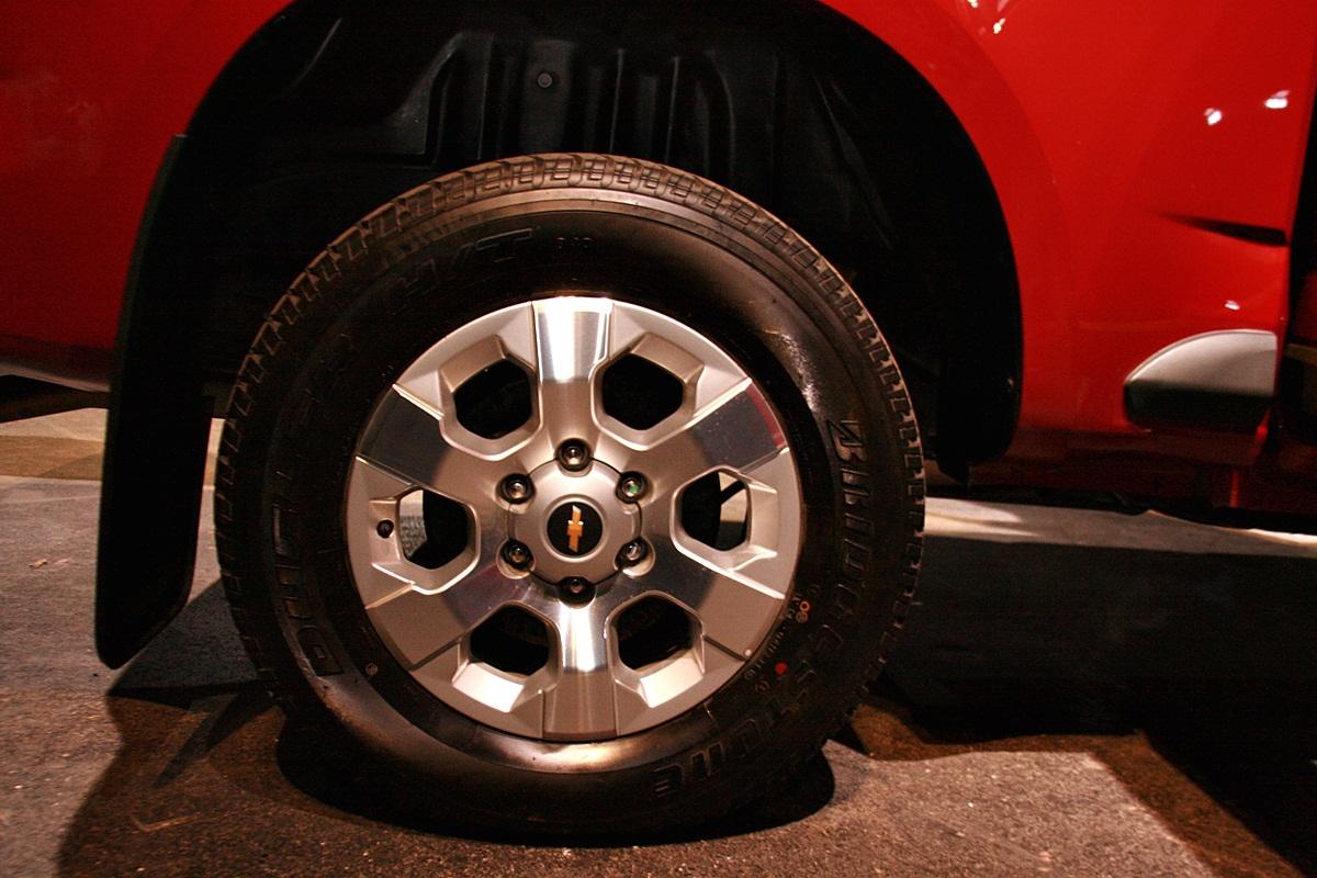 เชฟโรเลต โคโลราโด (Chevrolet Colorado )ใหม่ 