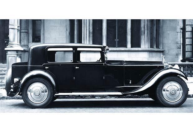 อันดับ 4 Rolls-Royce Phantom II Saloon by H.J. Mulliner 