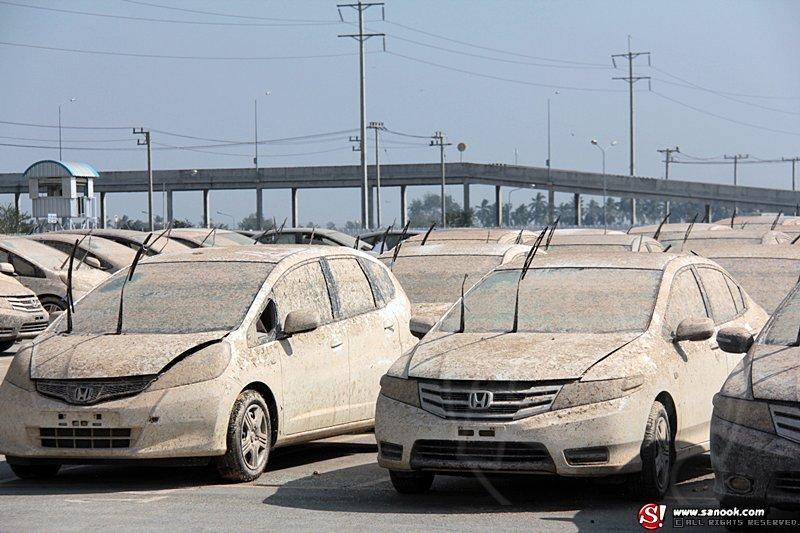 Honda ทุบรถน้ำท่วม