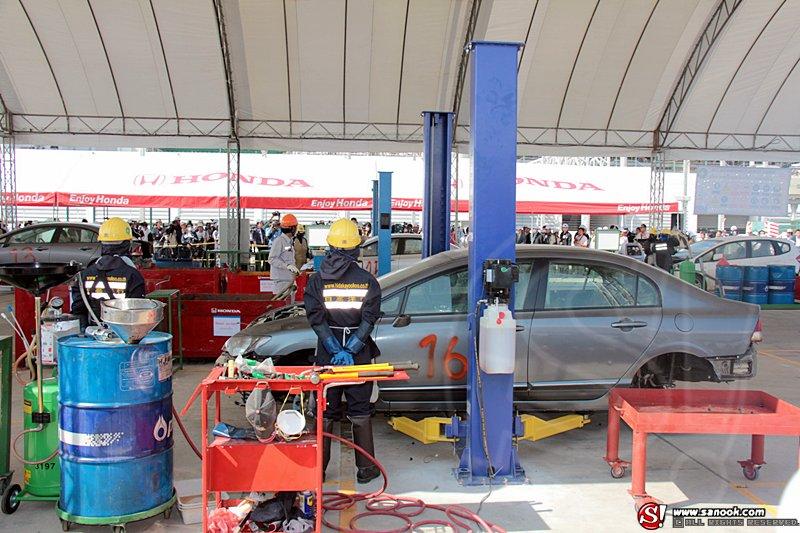 Honda ทุบรถน้ำท่วม