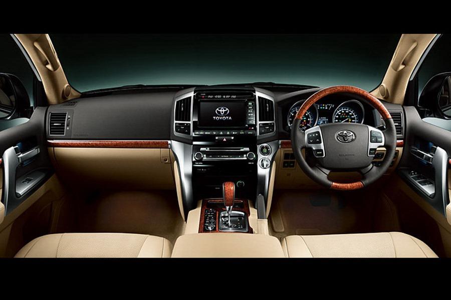 2012 Toyota Land cruiser 200