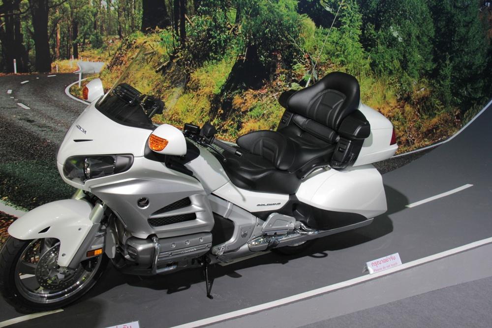 ค่ายรถยนต์ Boi fair 2011-2012