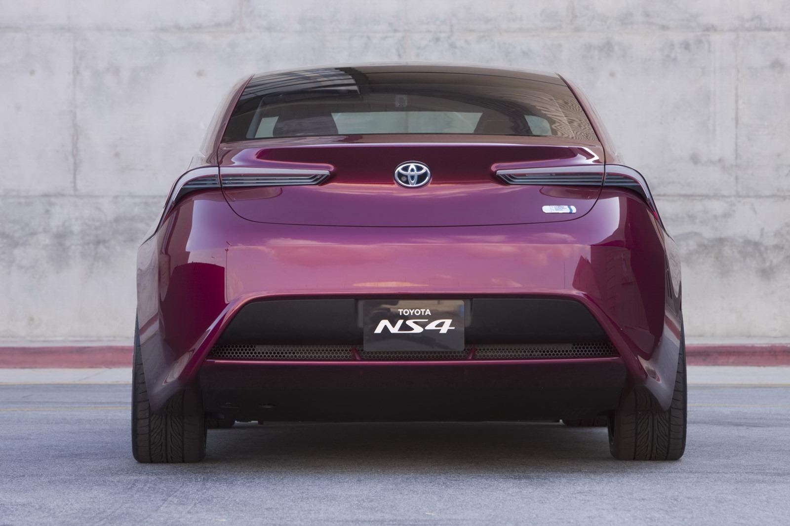 Toyota NS4 -Plug in Hybrid