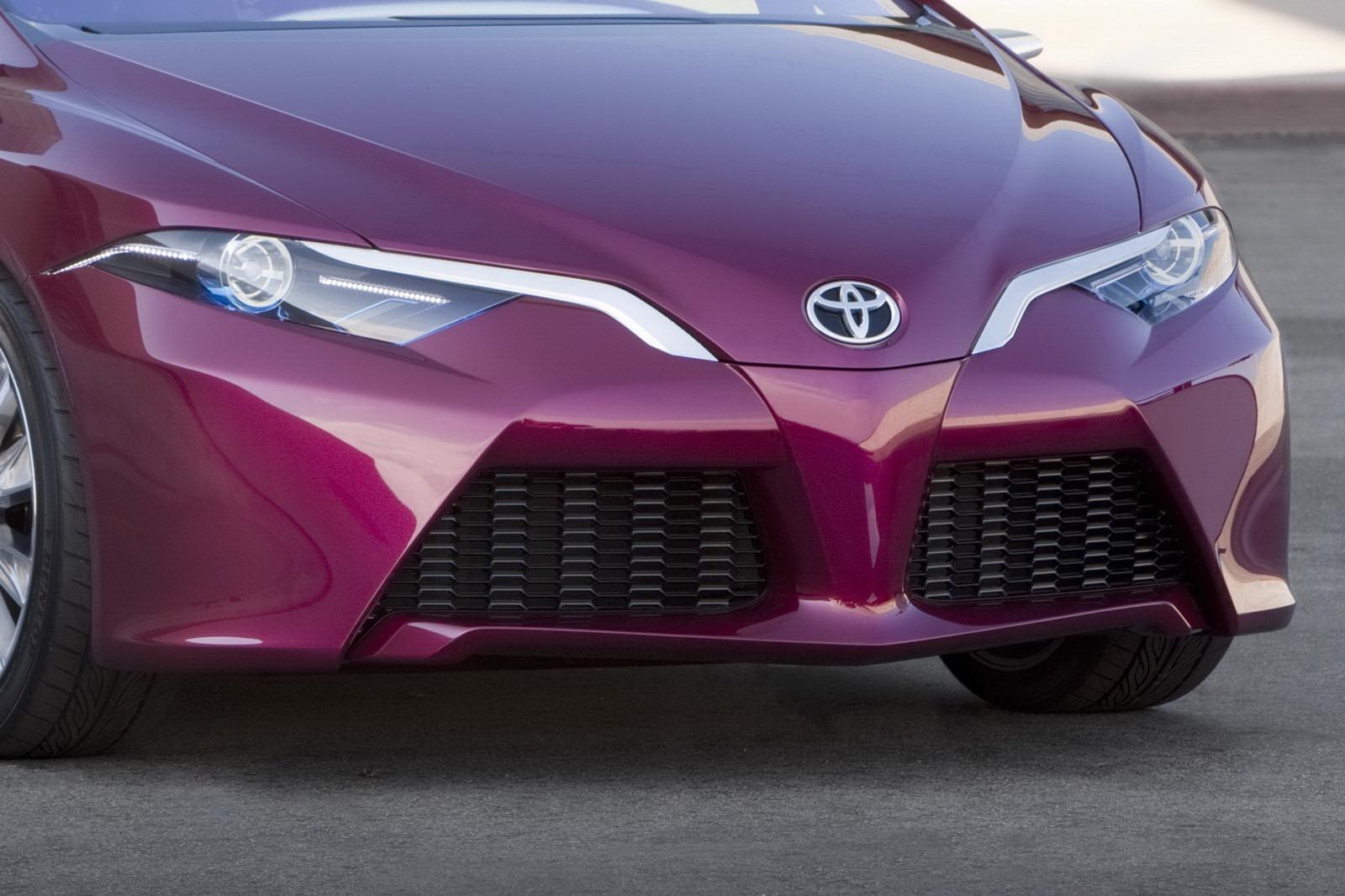 Toyota NS4 -Plug in Hybrid
