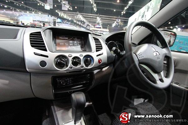 Mitsubishi มอเตอร์โชว์ 2012