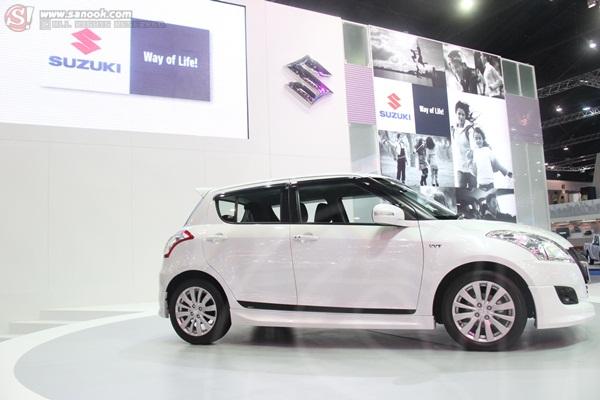 บูธ Suzuki ในงาน มอเตอร์โชว์ 2012