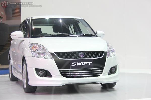 บูธ Suzuki ในงาน มอเตอร์โชว์ 2012