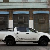 Mitsubishi L 200 Barbarian Black   