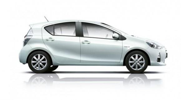  Toyota Prius C