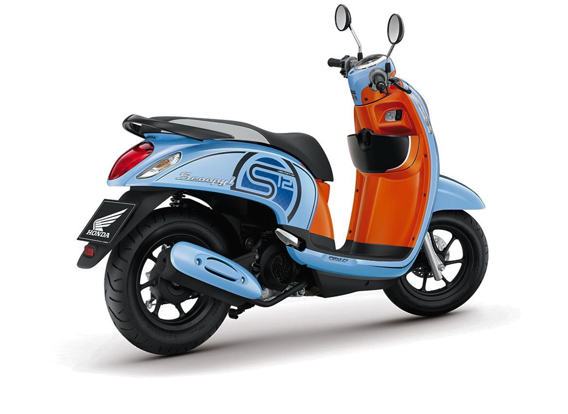Honda Scoopy i S12