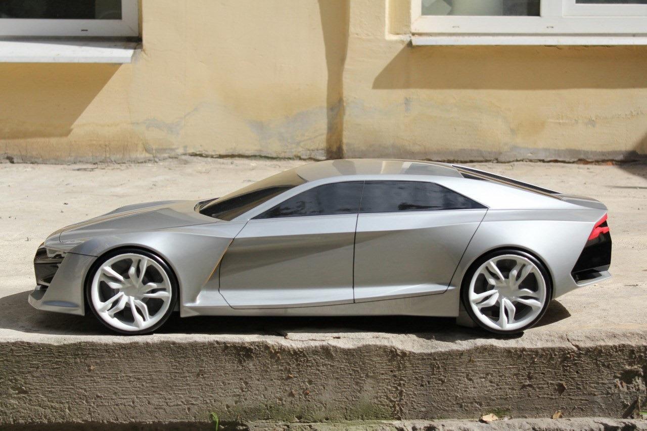 Audi R9