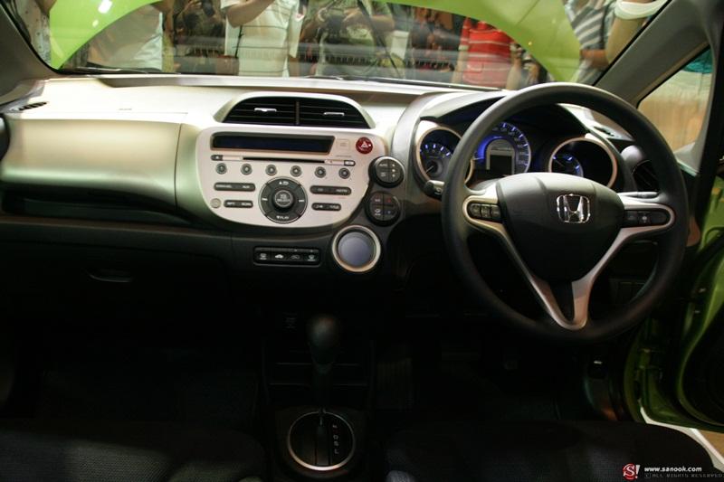 Honda Jazz Hybrid 