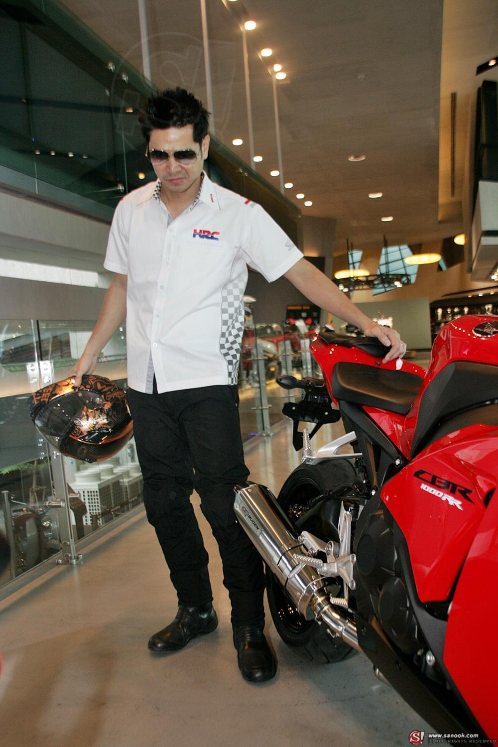 เต๋า- Honda CBR 1000 RR