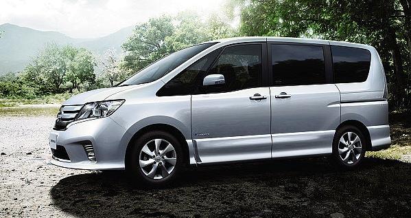  Nissan Serena S Hybrid