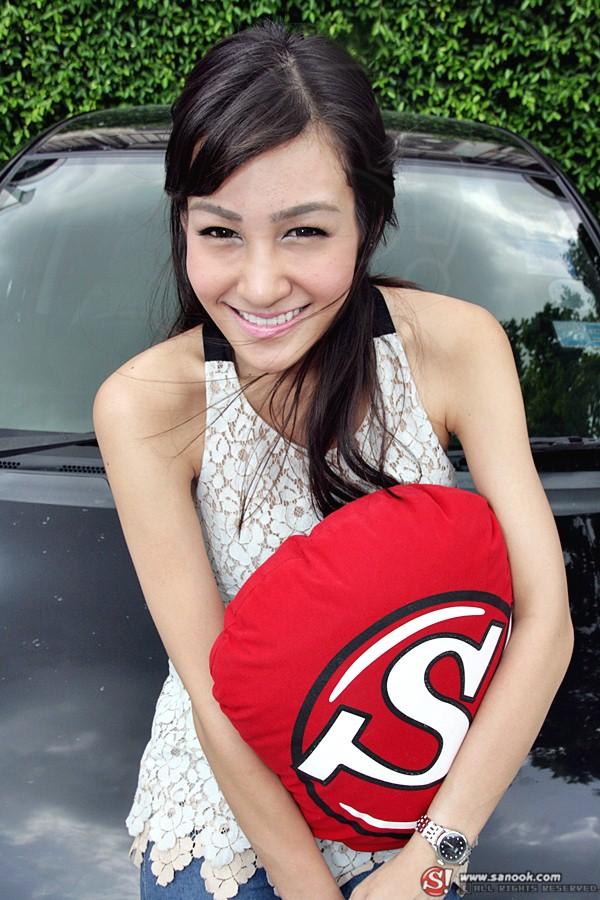 เปิดรถดารา-ออยมิรา 