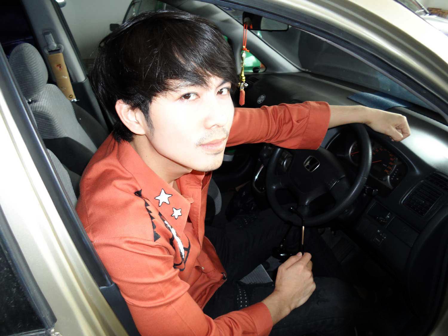 เปิดรถดารา ณัฏฐ์ เดชะปัญญา