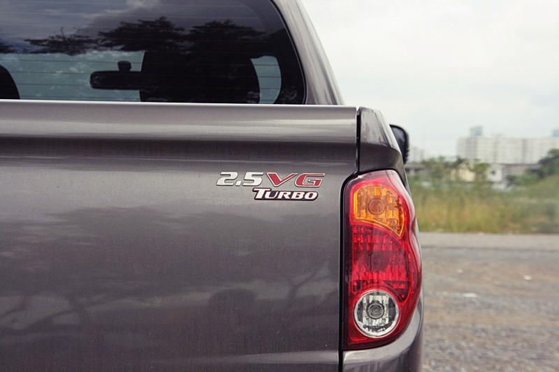 Mitsubishi Triton plus 2012