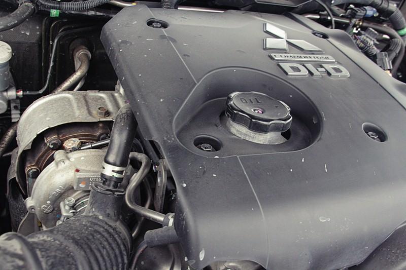 Mitsubishi Triton plus 2012