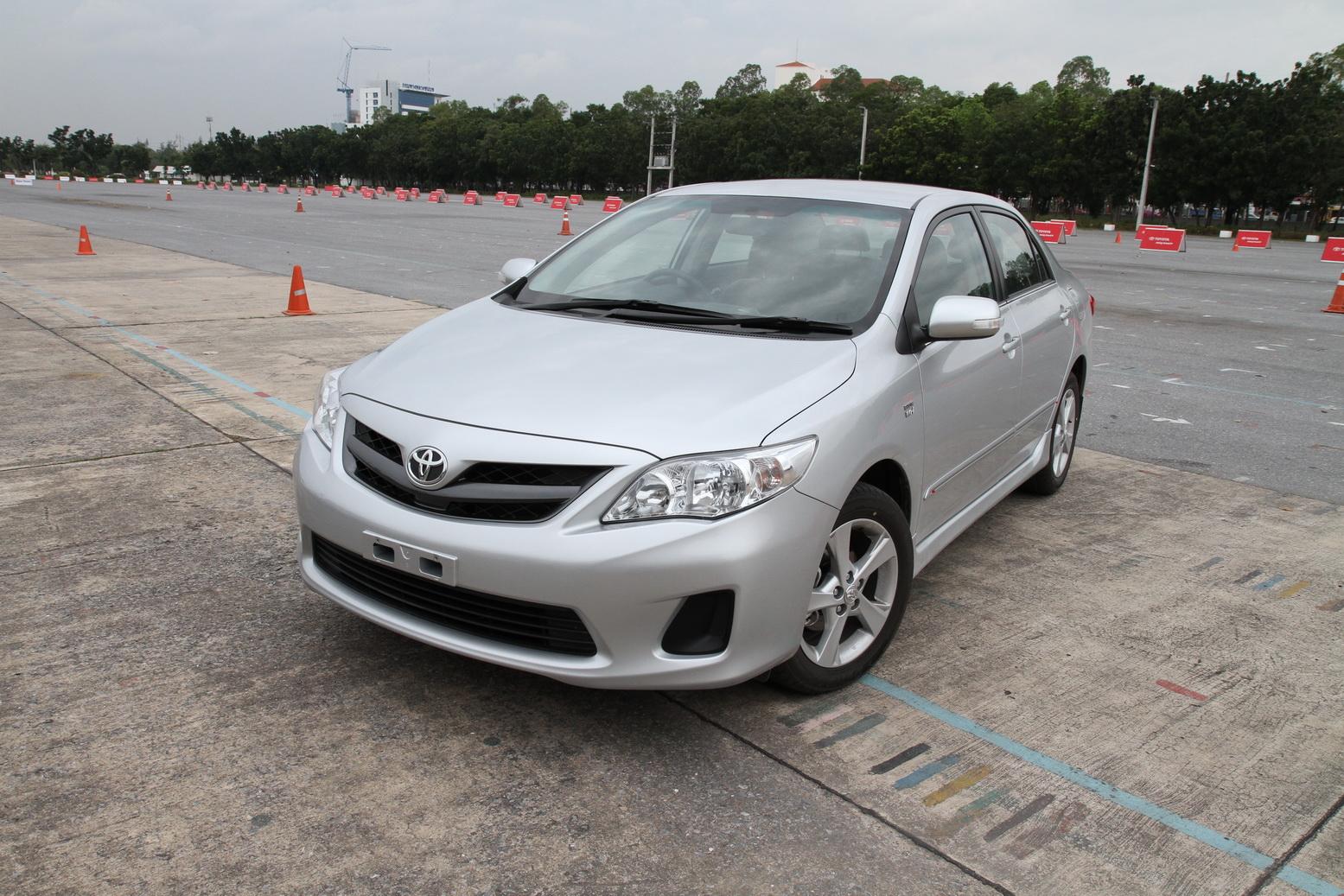 Toyota Corolla Altis  E85