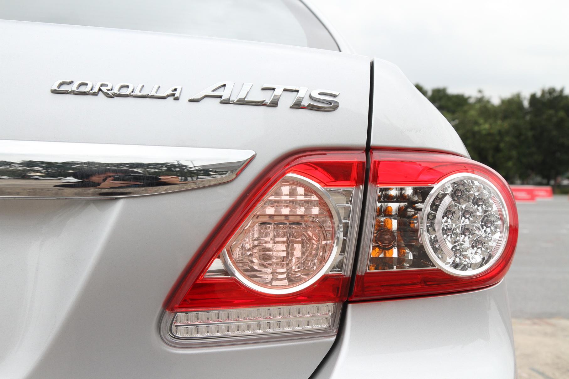 Toyota Corolla Altis  E85