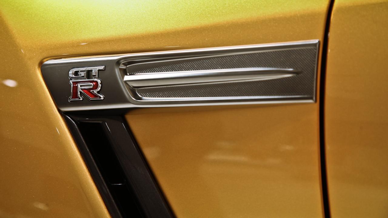 Nissan GT-R Bolt Gold