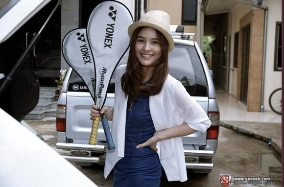 เปิดรถดารา ออมสุชาร์